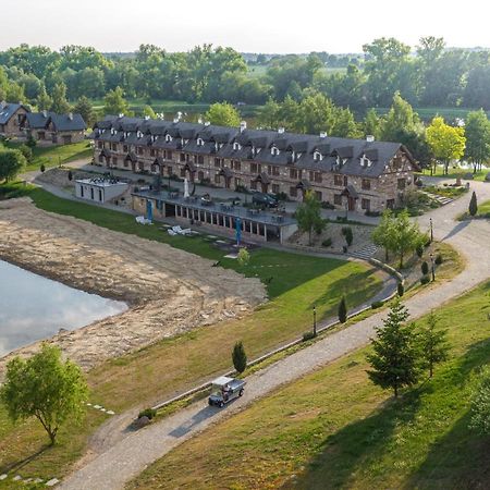 Milocin Park Centrum Wypoczynkowo-Konferencyjne Pierwoszow Exteriér fotografie