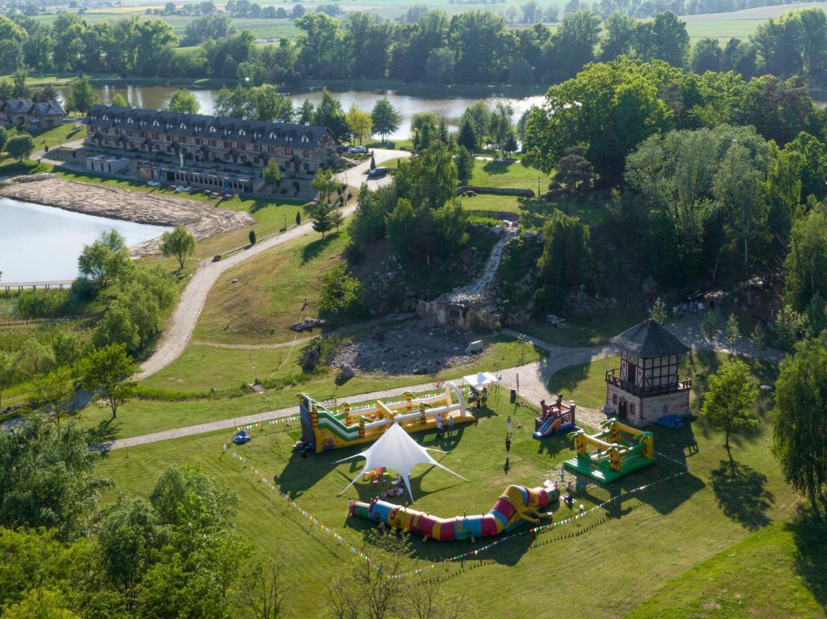 Milocin Park Centrum Wypoczynkowo-Konferencyjne Pierwoszow Exteriér fotografie